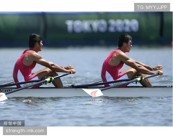 匈牙利赛艇传奇达尔尼双金卫冕 汉江上演完美统治